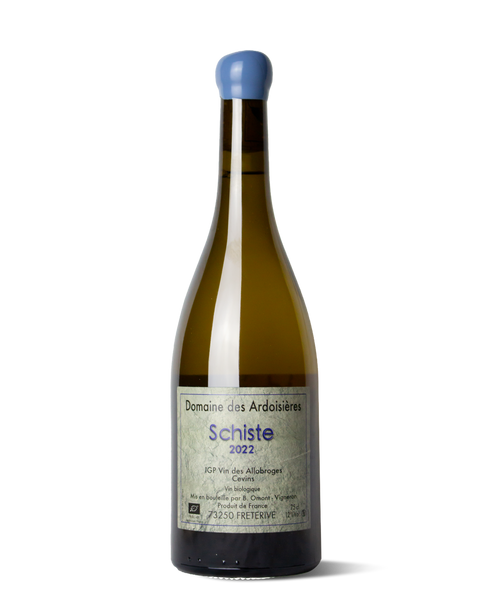 photograph of wine bottle
