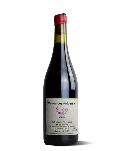 photograph of wine bottle