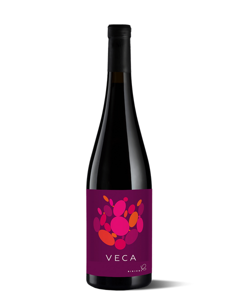 photograph of wine bottle