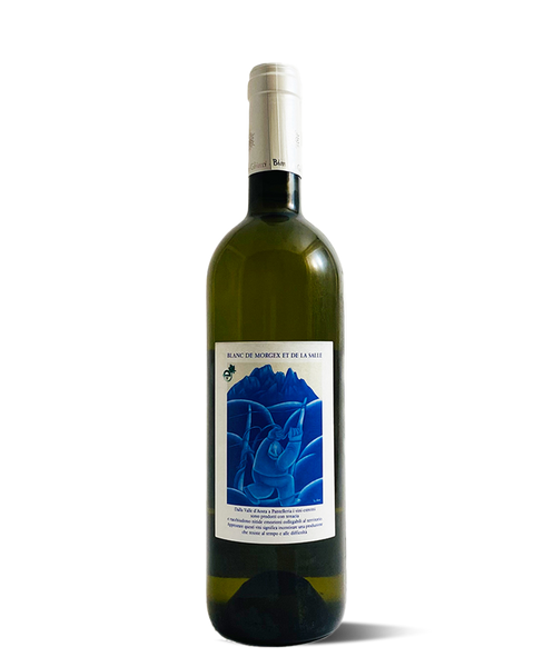 photograph of wine bottle