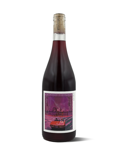 photograph of wine bottle