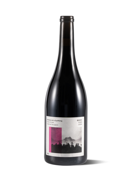 photograph of wine bottle