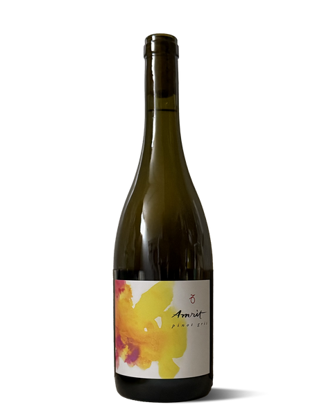 photograph of wine bottle