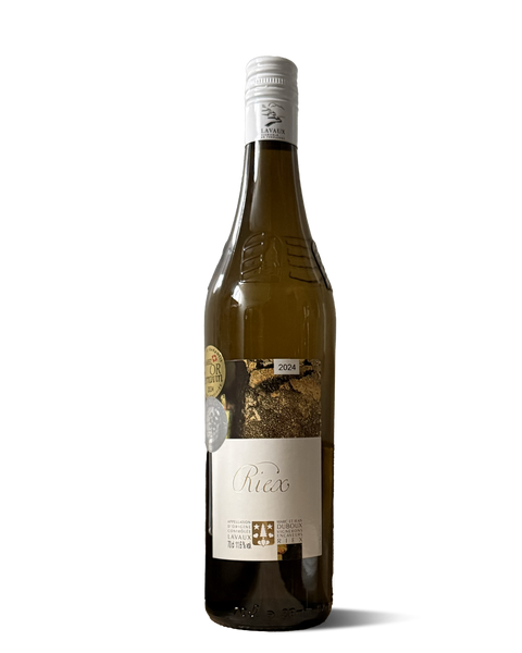 photograph of wine bottle