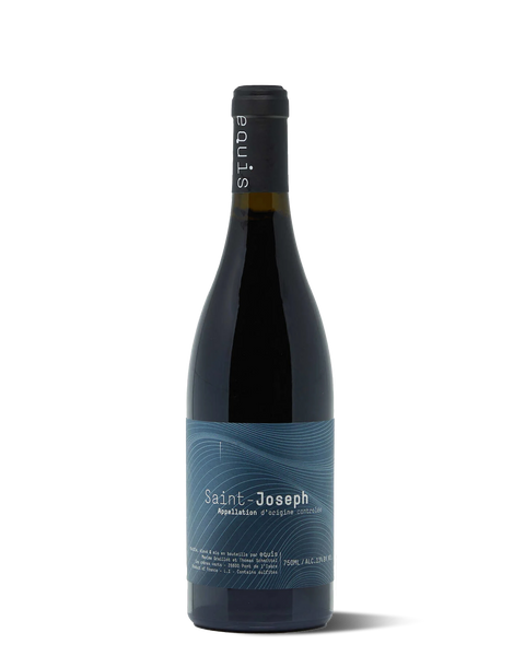 photograph of wine bottle