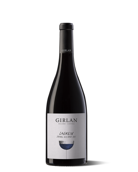 photograph of wine bottle