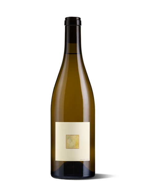 photograph of wine bottle