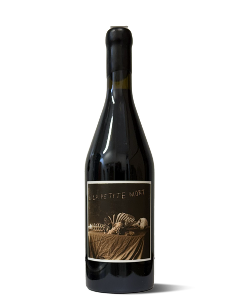 photograph of wine bottle