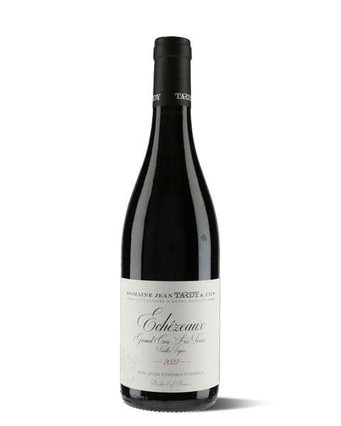 photograph of wine bottle