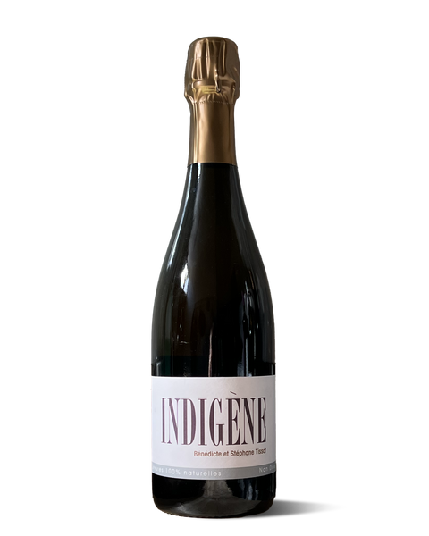 photograph of wine bottle