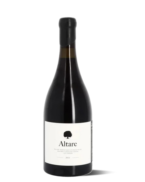 photograph of wine bottle